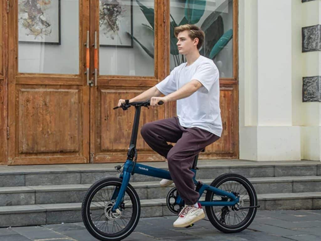 Tezeus Swift